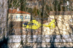  D703589
